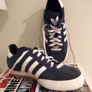 Adidas Samba suede kicks